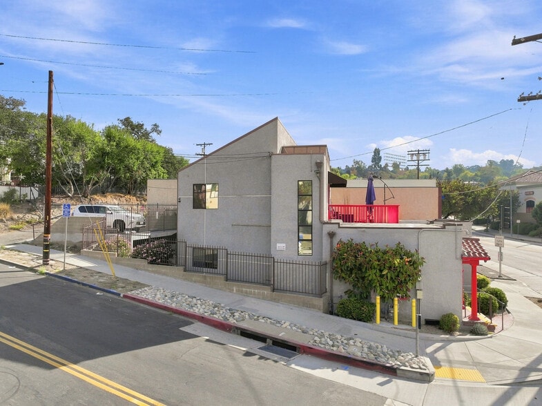 More Photos Of 1063 Colorado Blvd, Eagle Rock Medical For Sale