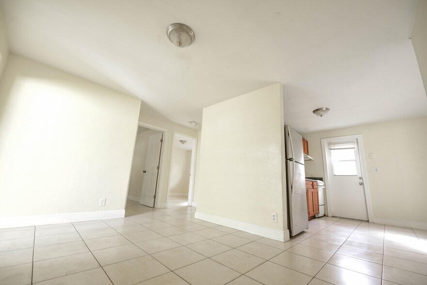 More Photos Of 417 NW 7th Ave, Pompano Beach Apartments For Sale