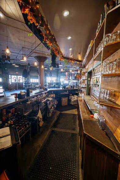 More Photos Of 250 Mill St, Taylors Restaurant For Lease