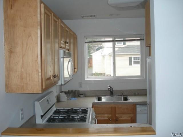 More Photos Of 543 Newfield Ave, Stamford Storefront Retail Residential For Lease