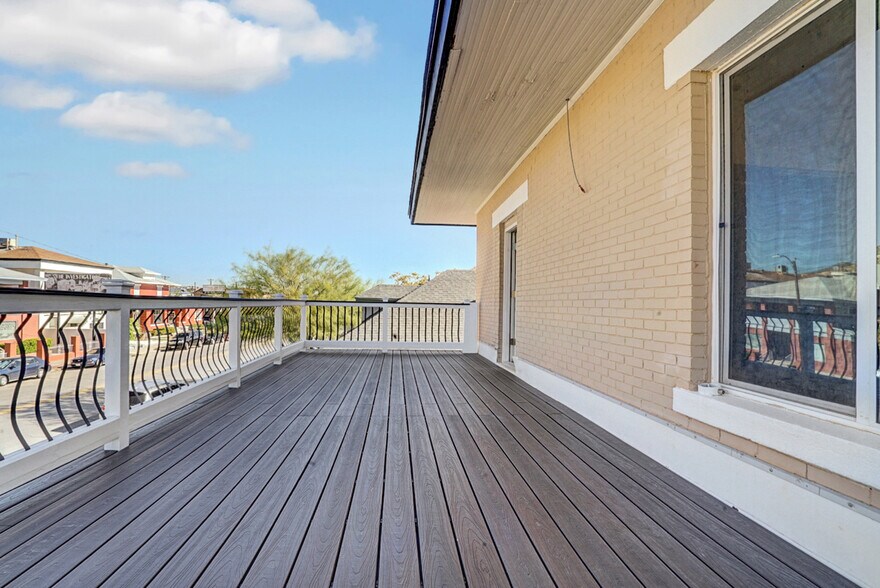 More Photos Of 1710 Montana Ave, El Paso Office For Sale