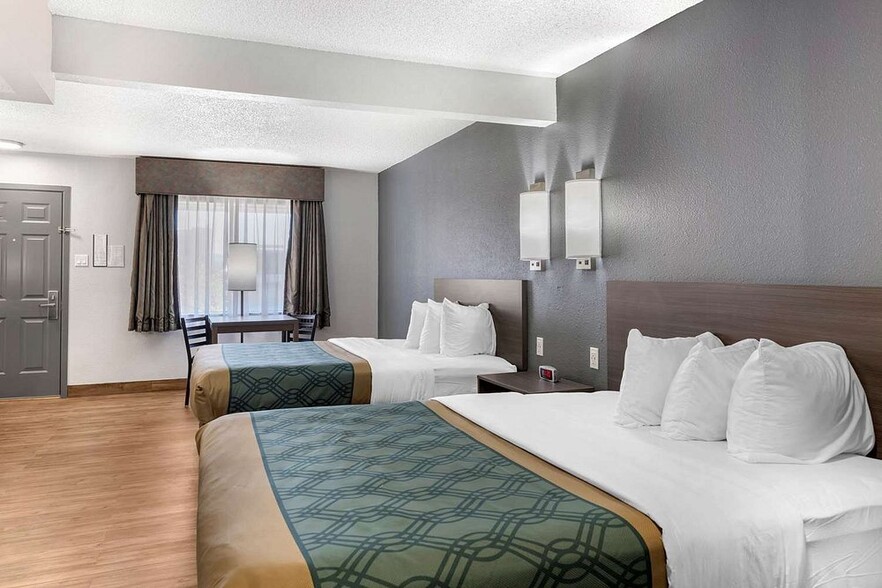 More Photos Of 713 N California St, Socorro Hotel For Sale