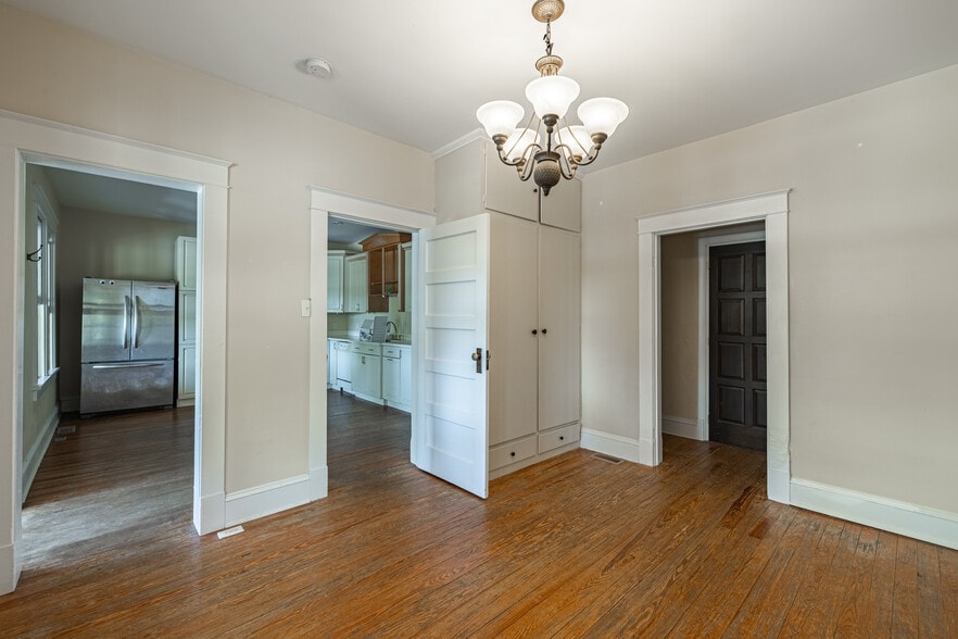 More Photos Of 5164 New Market Rd, Richmond Freestanding For Sale