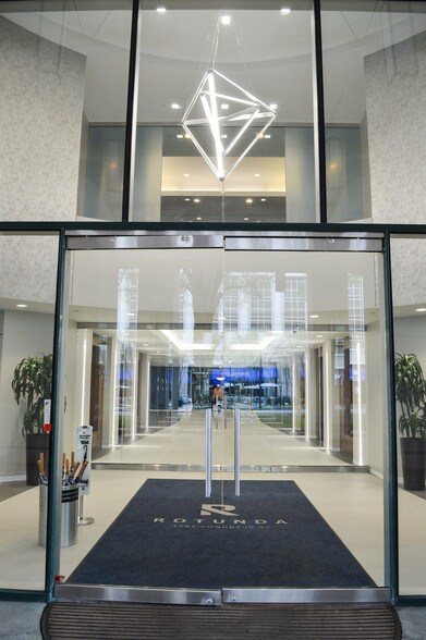 More Photos Of 4201 Congress St, Charlotte Office For Lease