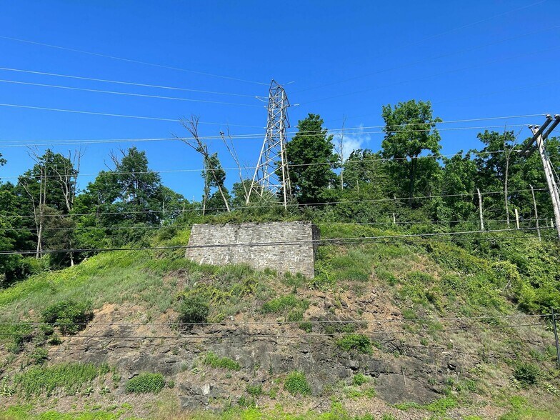 More Photos Of 1185 Morgantown Rd, Reading Industrial For Sale