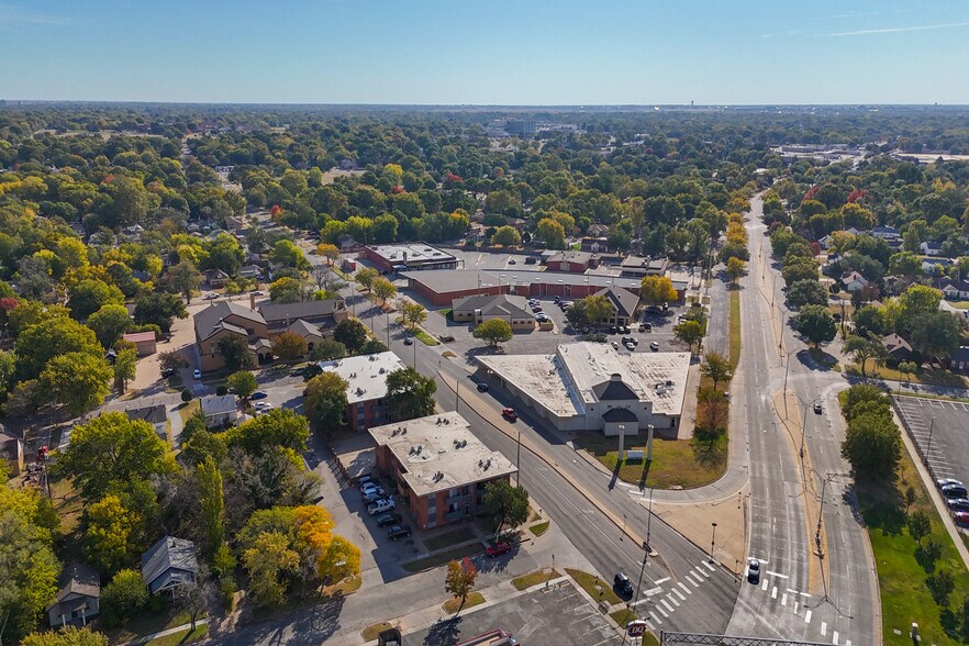 More Photos Of 2520 E Lincoln St, Wichita Apartments For Sale