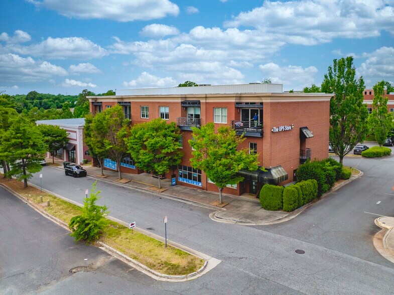 More Photos Of 19701 Bethel Church Rd, Cornelius Office For Sale