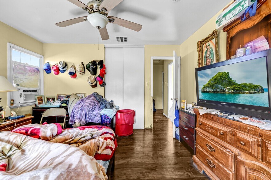 More Photos Of 1380 Glen Ave, Pasadena Apartments For Sale