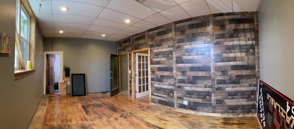 More Photos Of 3147 Delaware Ave, Kenmore Freestanding For Lease