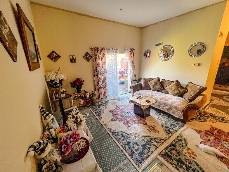 More Photos Of 1901-1909 N Forest Park Ave, Baltimore Apartments For Sale