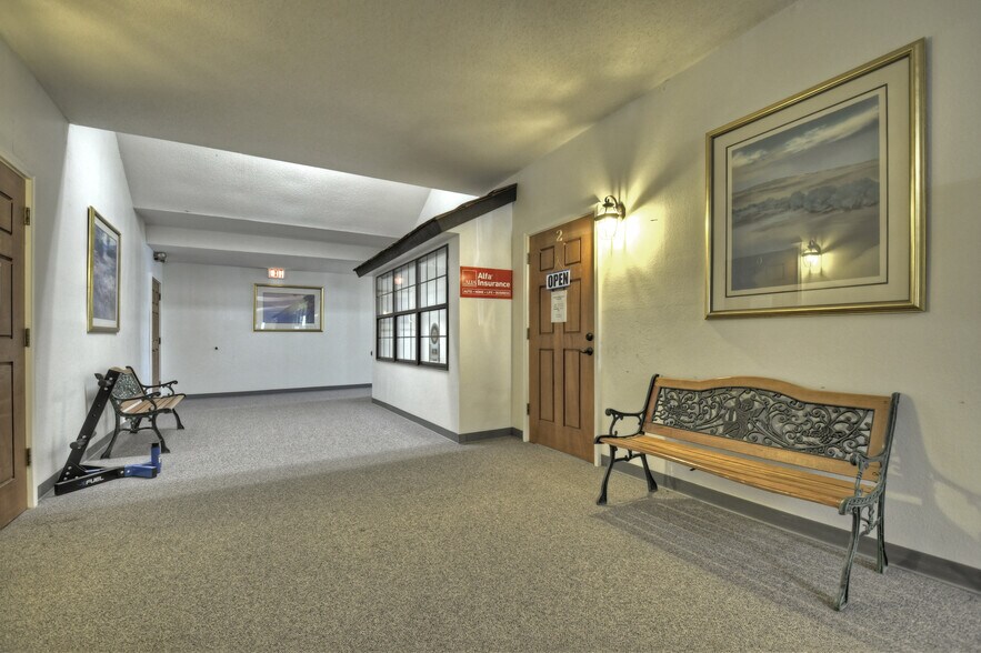 More Photos Of 990 E Main St, Blue Ridge Office For Sale