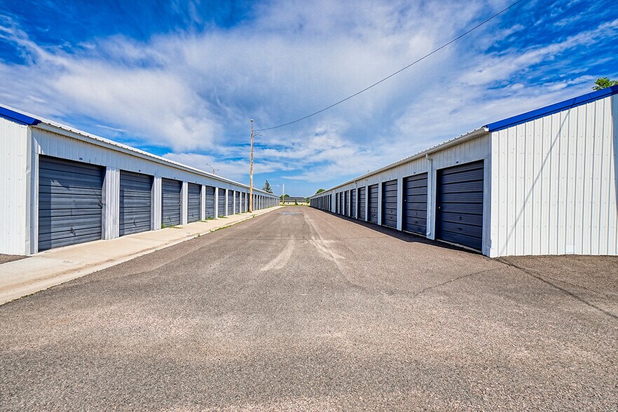 More Photos Of 4206 N College Dr, Cheyenne Self Storage For Sale