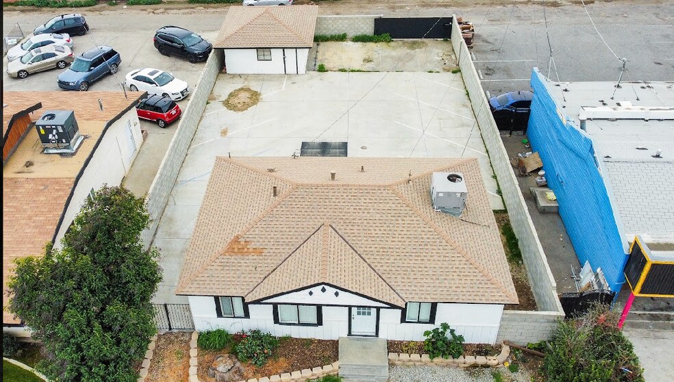 More Photos Of 3917 Stockdale Hwy, Bakersfield Medical For Sale