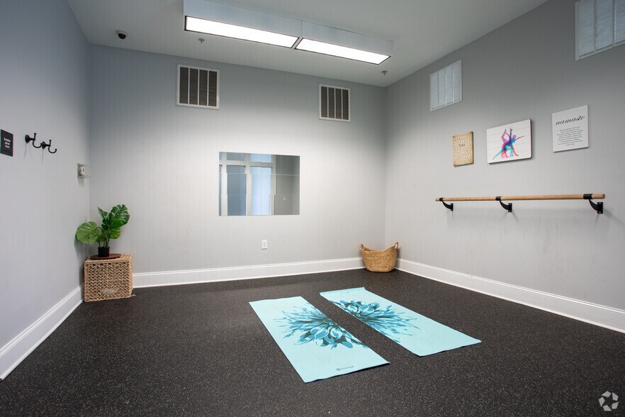 More Photos Of 1001 Hayes Ln, Holly Springs Apartments For Lease