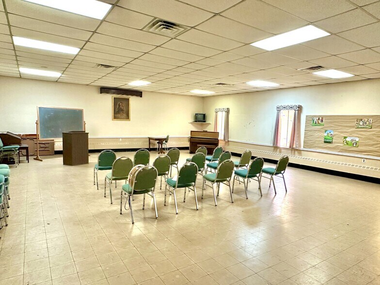 More Photos Of 306 Clinton St, Delaware City Religious Facility For Sale
