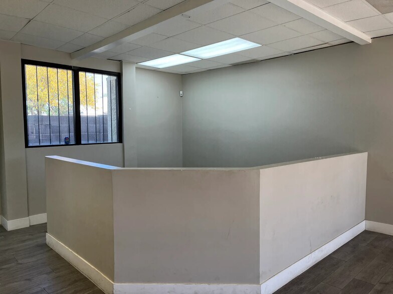 More Photos Of 7509 N 35th Ave, Phoenix Medical For Sale