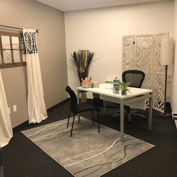 More Photos Of 100 Warren St, Mankato Coworking Space