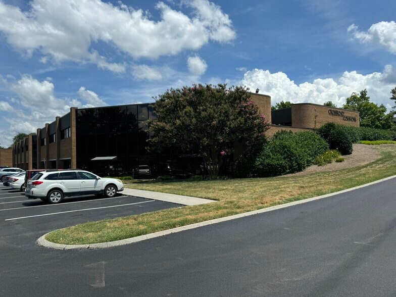 More Photos Of 9051 Executive Park Dr, Knoxville Office For Lease