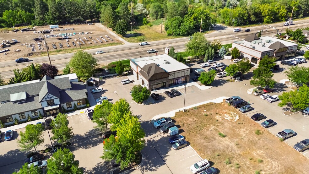 More Photos Of 20 N Fisher Park Way, Eagle General Retail For Sale