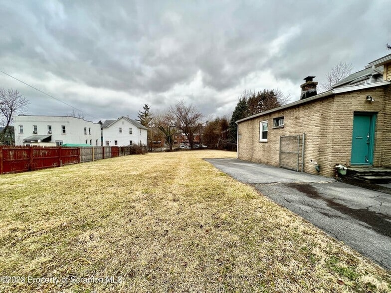 More Photos Of 1365 Wyoming Ave, Scranton Freestanding For Sale