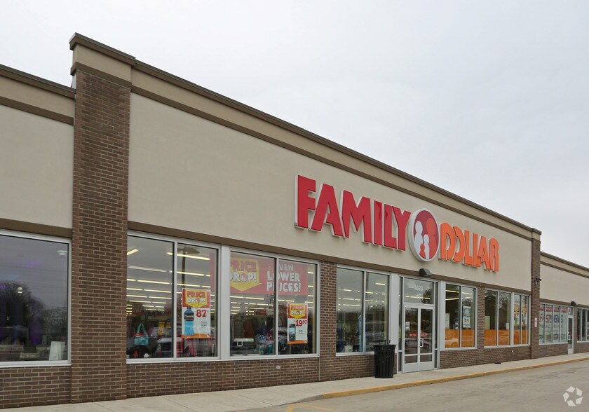 More Photos Of 4623 75th St, Kenosha Freestanding For Lease