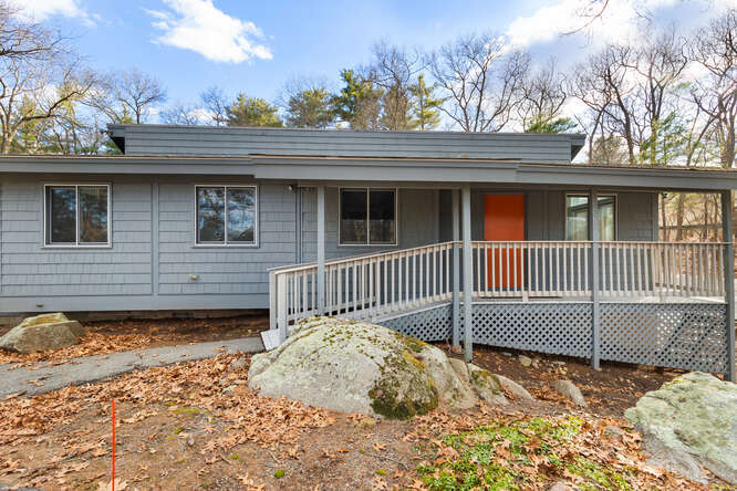 More Photos Of 398 Essex St, Beverly Loft Creative Space For Lease