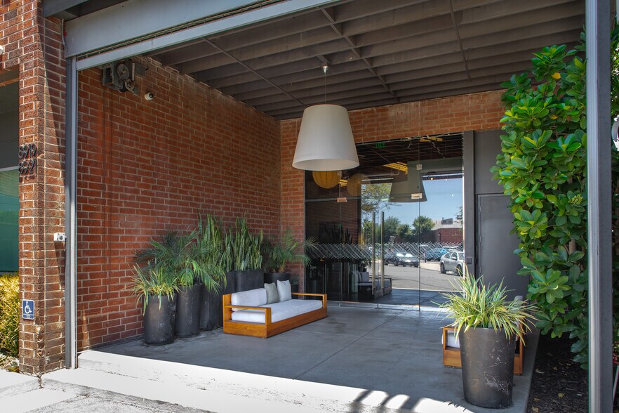 More Photos Of 8870 Washington Blvd, Culver City Loft Creative Space For Sale