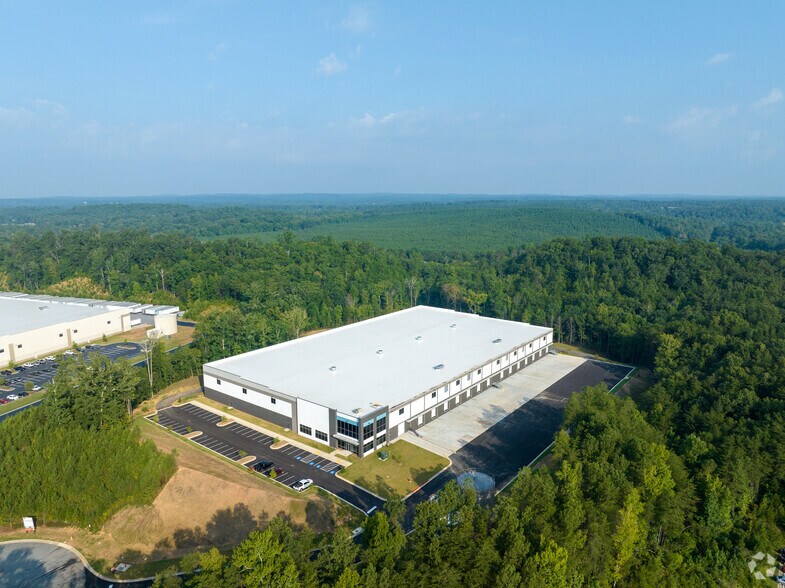 More Photos Of 70 Business Park Ct, Cartersville Distribution For Lease