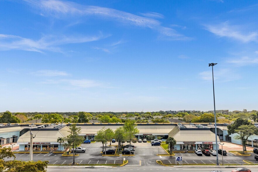 More Photos Of 4412-4678 N University Dr, Lauderhill Unknown For Lease