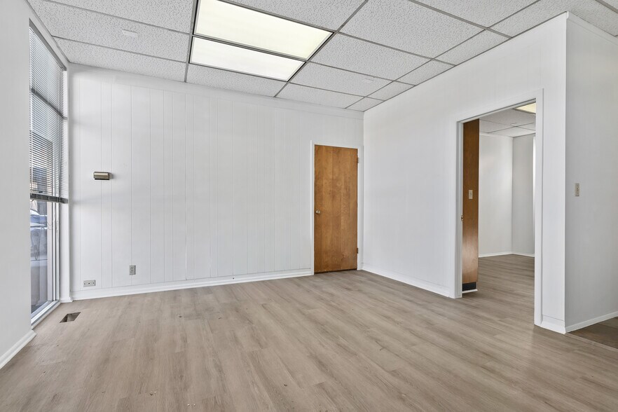 More Photos Of 2330 S Main St, Salt Lake City Office For Lease