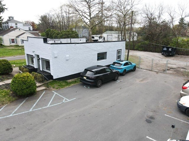 More Photos Of 1421 Nottingham Way, Trenton Office For Sale