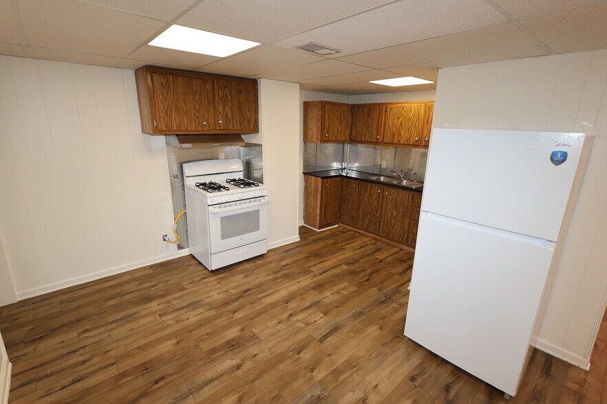 More Photos Of 101 W Main St, Syracuse Storefront Retail Residential For Sale