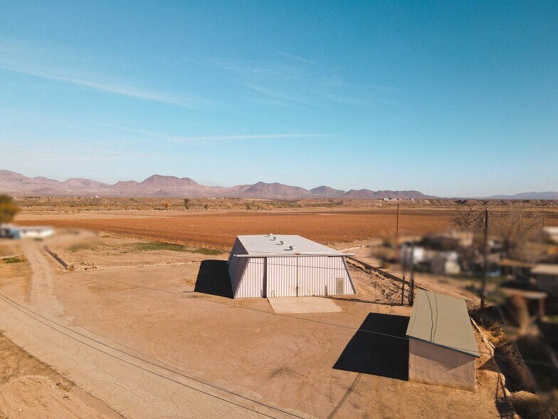 Primary Photo Of 104 E 2nd St, Safford Warehouse For Sale