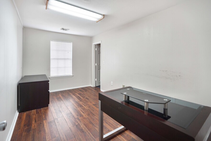 More Photos Of 13301 & 13309 Reeveston Road, Houston Land For Sale