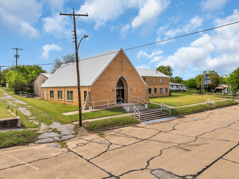More Photos Of 727 4th St, Healdton Religious Facility For Sale