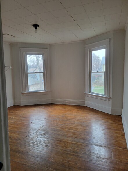 More Photos Of 65 Mason St, Rochester Apartments For Sale