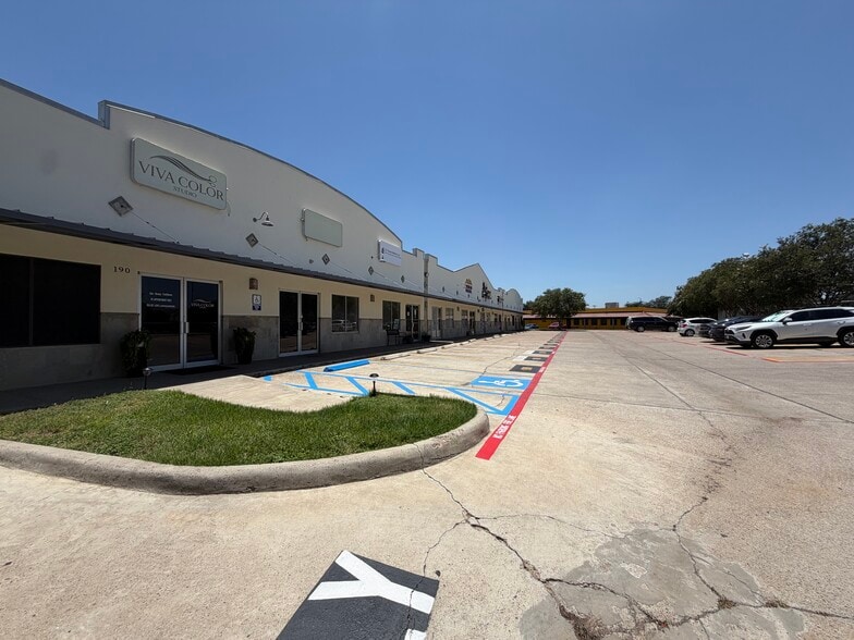 More Photos Of 9803 Sterling Loop, Laredo Storefront Retail Office For Sale
