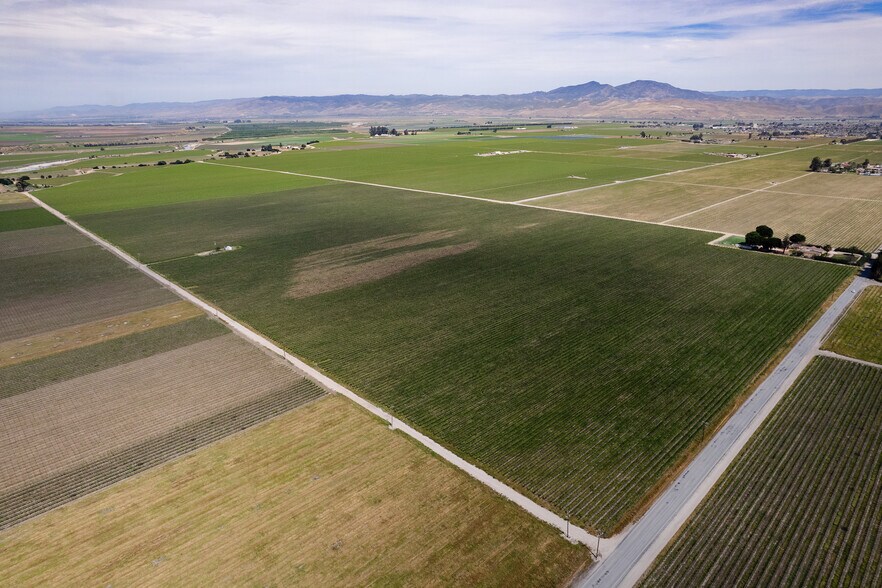 More Photos Of Elm Ave, Greenfield Land For Sale