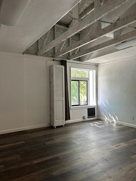 More Photos Of 201-205 E Main St, Santa Maria Storefront Retail Office For Sale