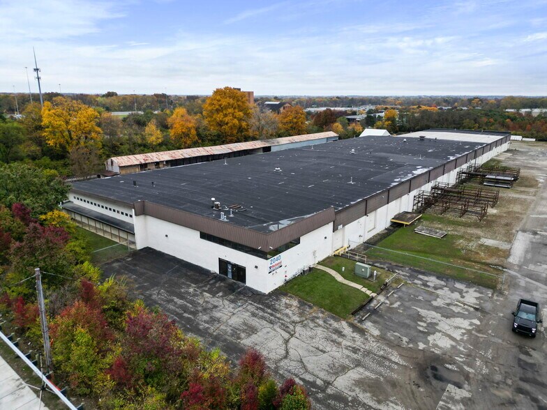 More Photos Of 2040 S Hamilton Rd, Columbus Distribution For Sale