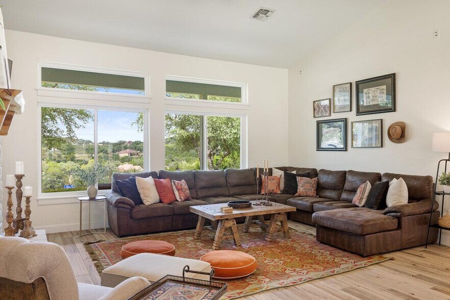 More Photos Of 4607 R O Dr, Spicewood Lodge Meeting Hall For Sale