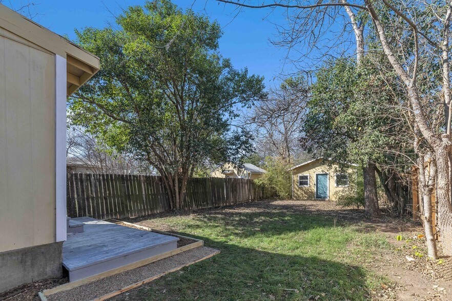 More Photos Of 5210 Woodrow Ave, Austin Land For Sale