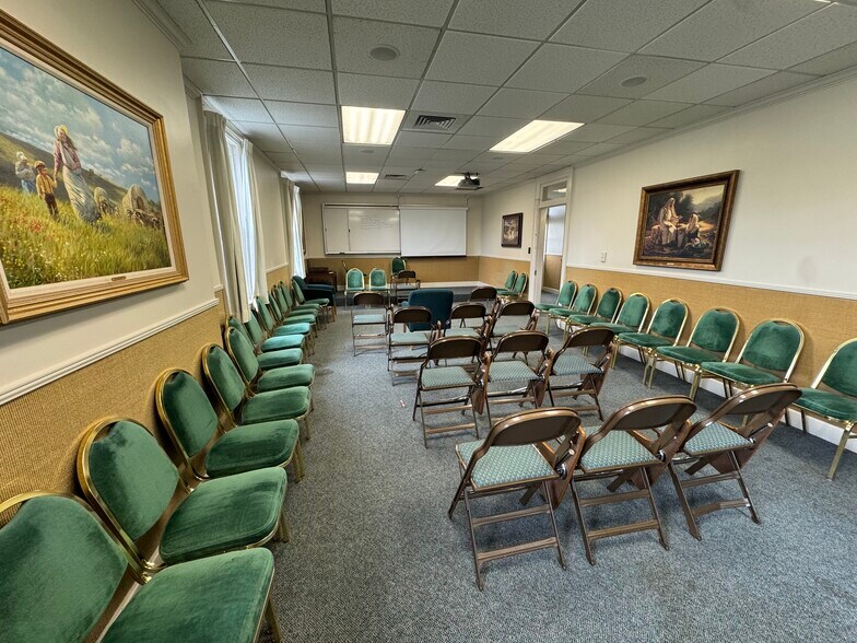 More Photos Of 1604 Clinch Ave, Knoxville Office Residential For Sale