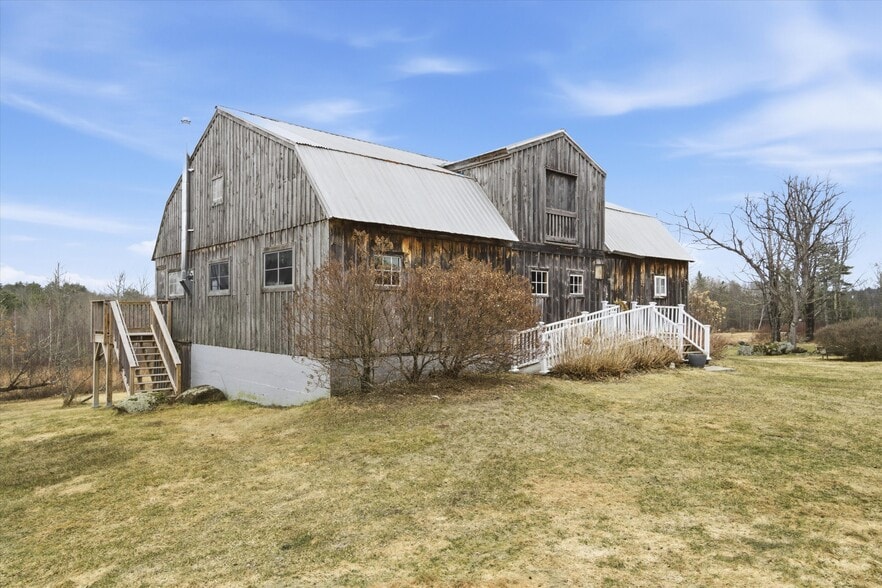 More Photos Of 235 Windsor Rd, Hillsborough Hospitality For Sale