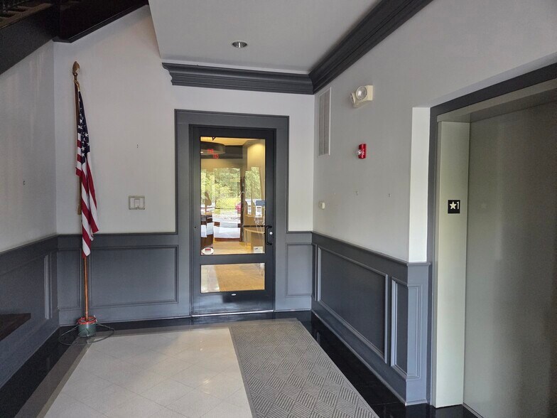 More Photos Of 117 Grand St, Goshen Office For Lease
