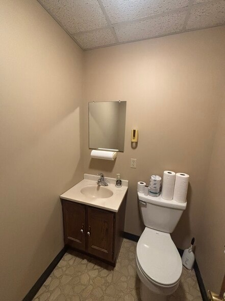 More Photos Of 125 W 7th St, Wind Gap Coworking Space