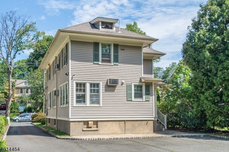 More Photos Of 136 Saint Paul St, Westfield Office Residential For Lease