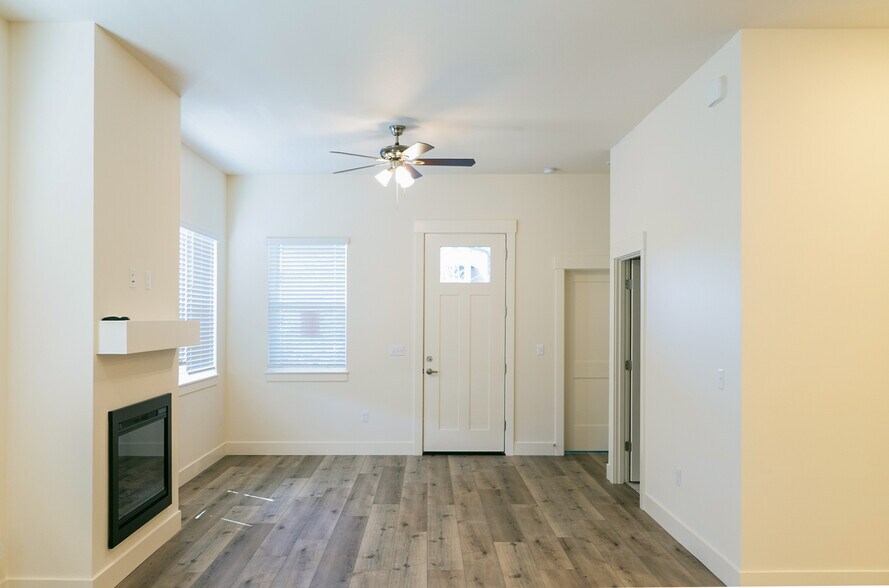 More Photos Of 327 S Idaho St, Portland Multifamily For Sale