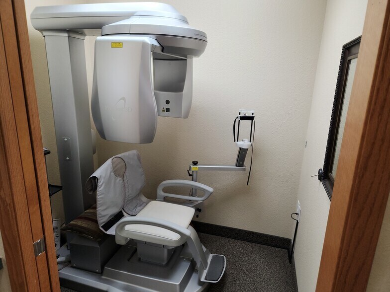 More Photos Of 1801 1st Ave, Longview Medical For Sale
