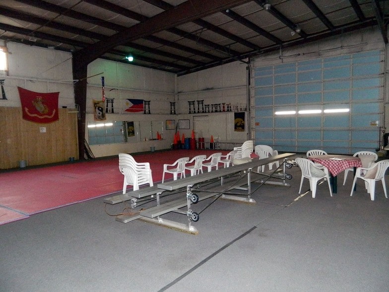 More Photos Of 5225 Washburn Way, Klamath Falls Warehouse For Sale